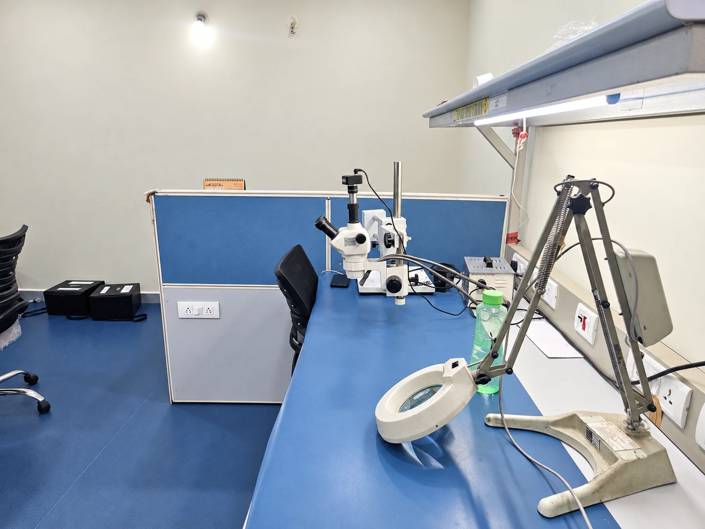 Electronics inspection and microscope workstation at RTS